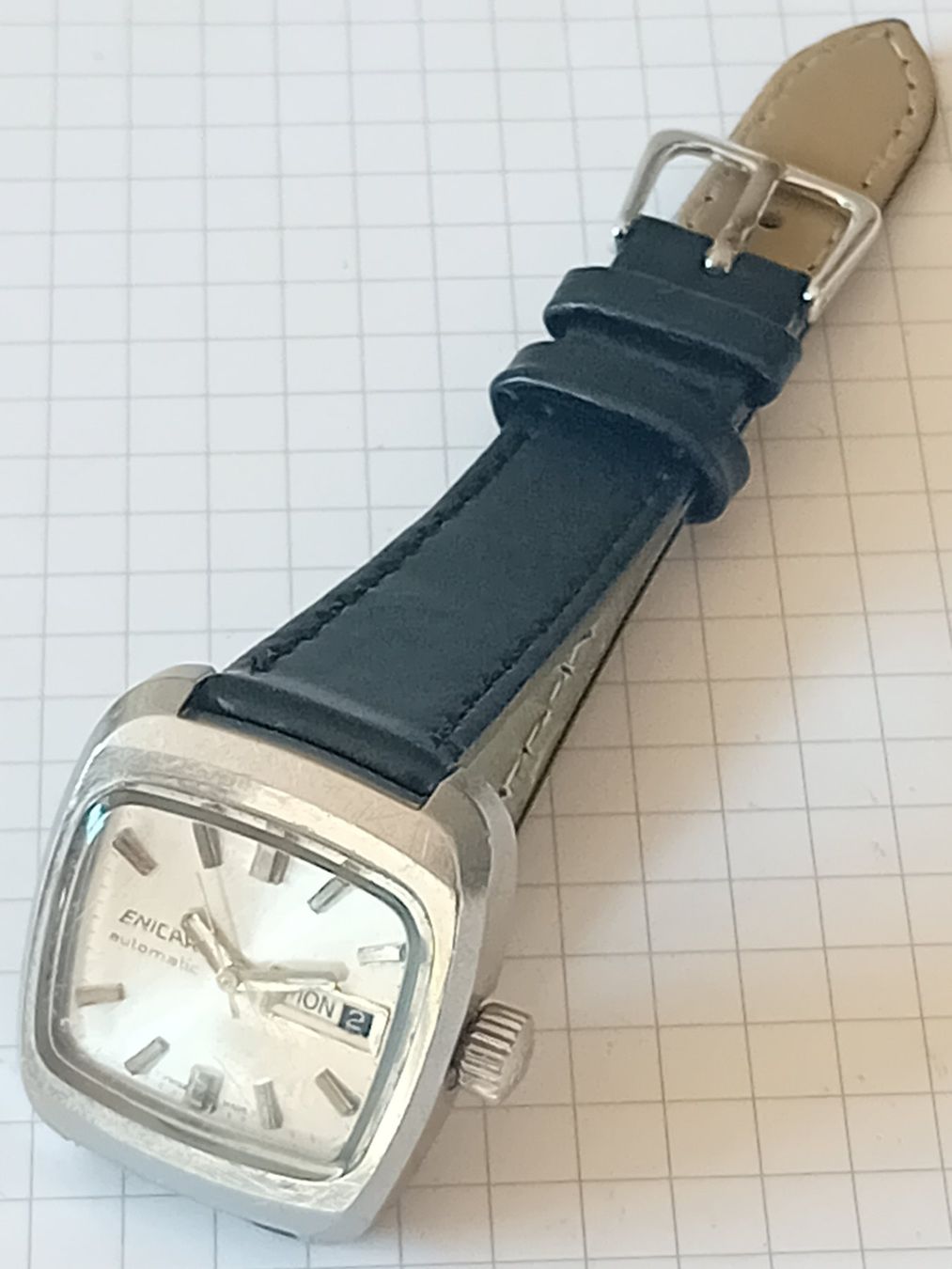 Enicar Orologi: Vintage ENICAR Automatic Stainless Steel, Sleek Black Strap – Usato da Bern venduto da This_that_other_all 5