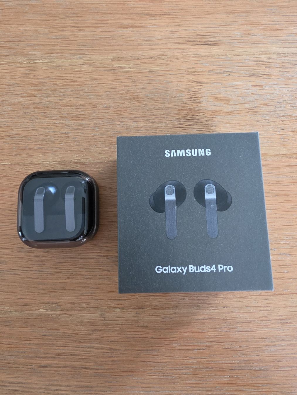 Samsung Kopfhörer: Samsung Galaxy Buds4 Pro – Neu (gemäss Beschreibung) aus Allschwil von arc_526b