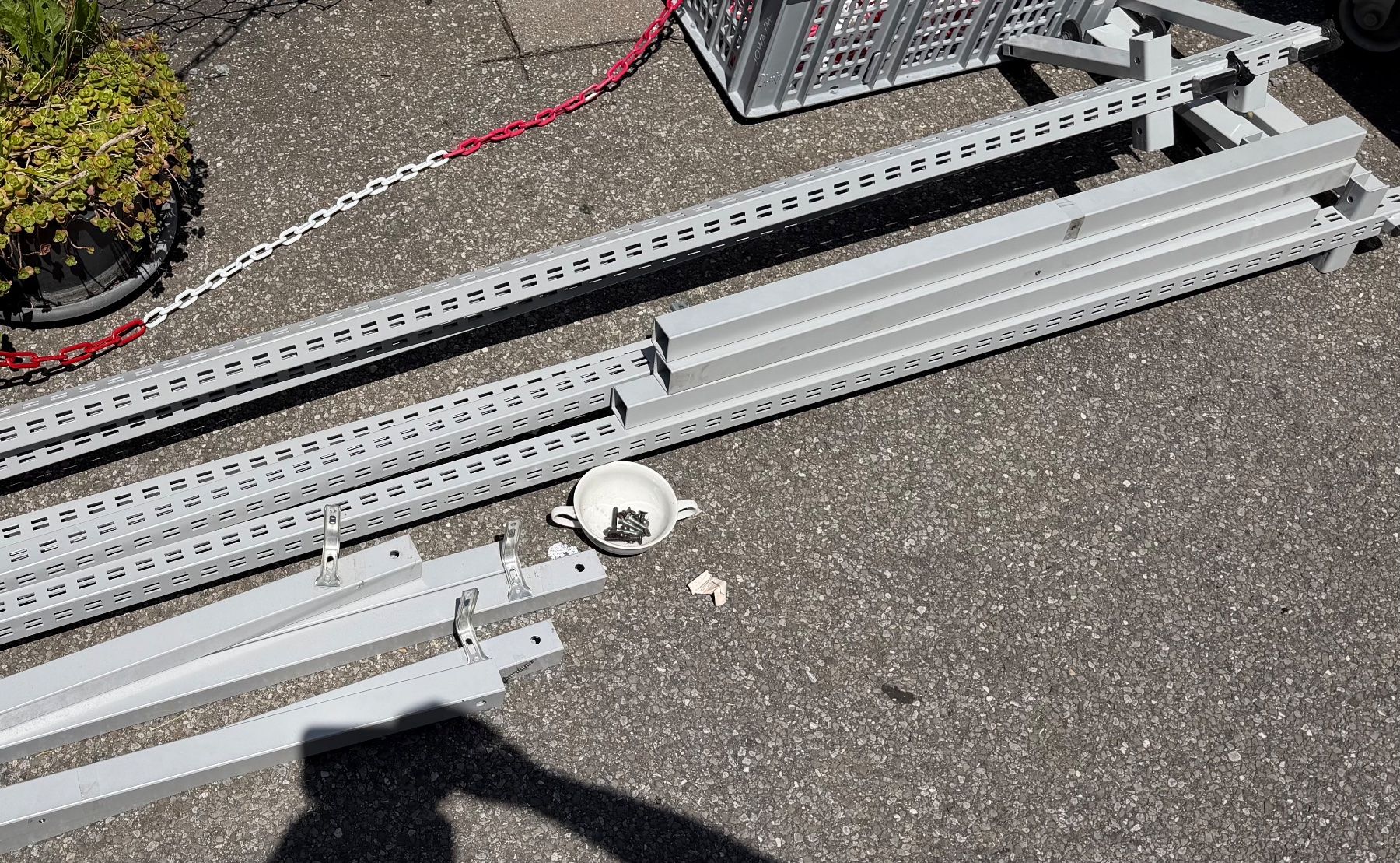 Scaffali: Regalsystem Metall weiss mit Glas und Holzbrettern – Usato da Interlaken venduto da Skandalpreis 5