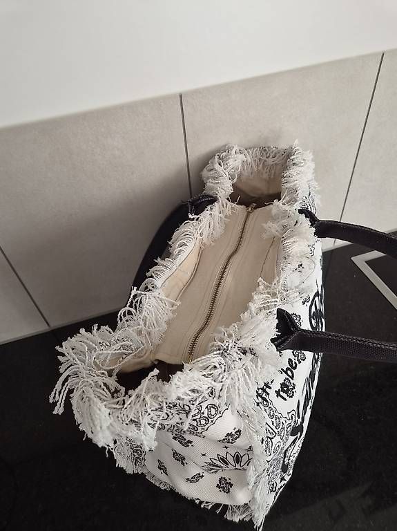 Borse da donna: Saint Barth Tasche – Usato da Melchnau venduto da Rhabarber_98 2