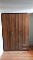 Kleiderschrank