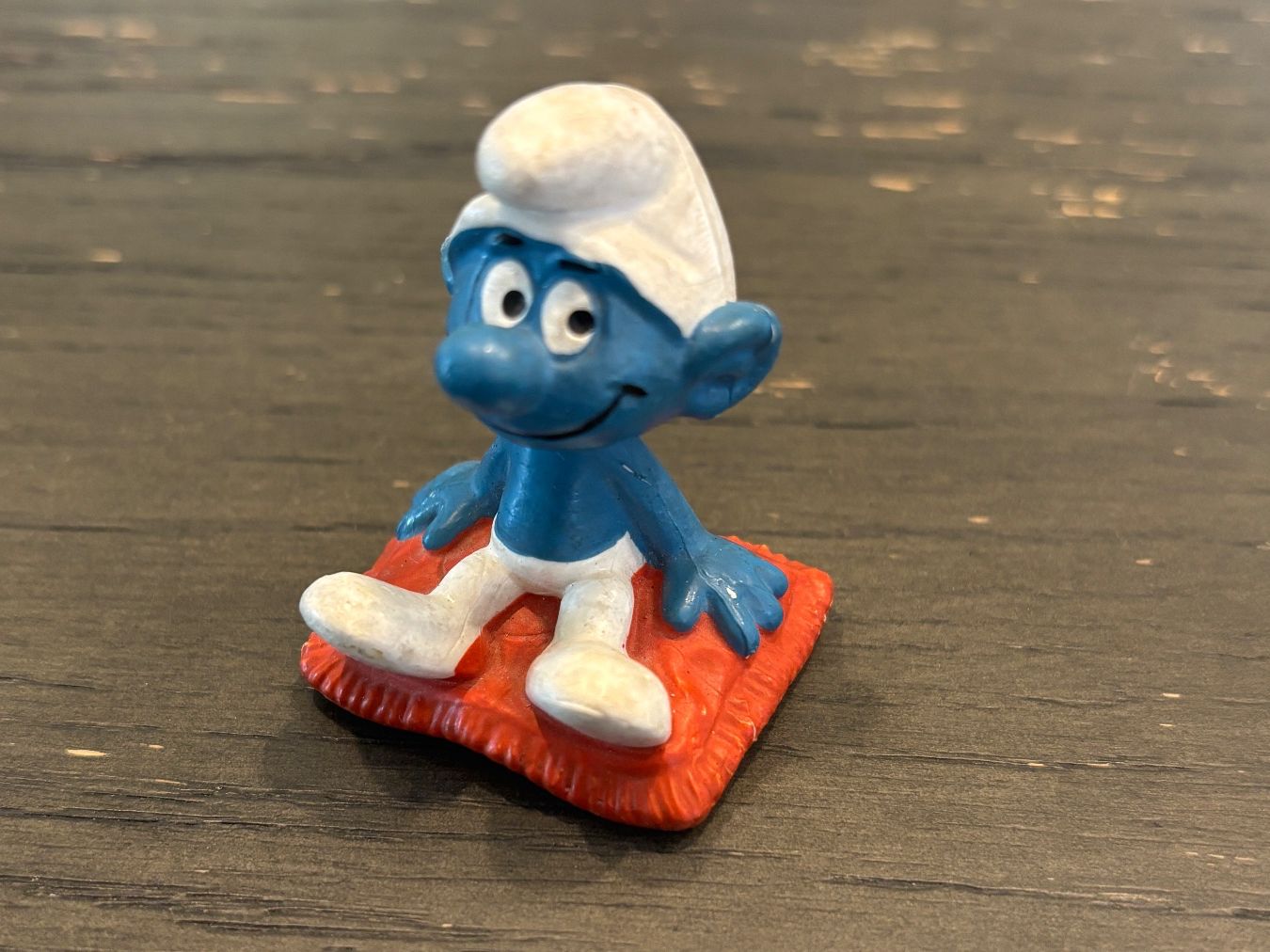 Statuette: Peyo Schlumpf Bully / Kissen – Usato da wenslingen venduto da kulturseller