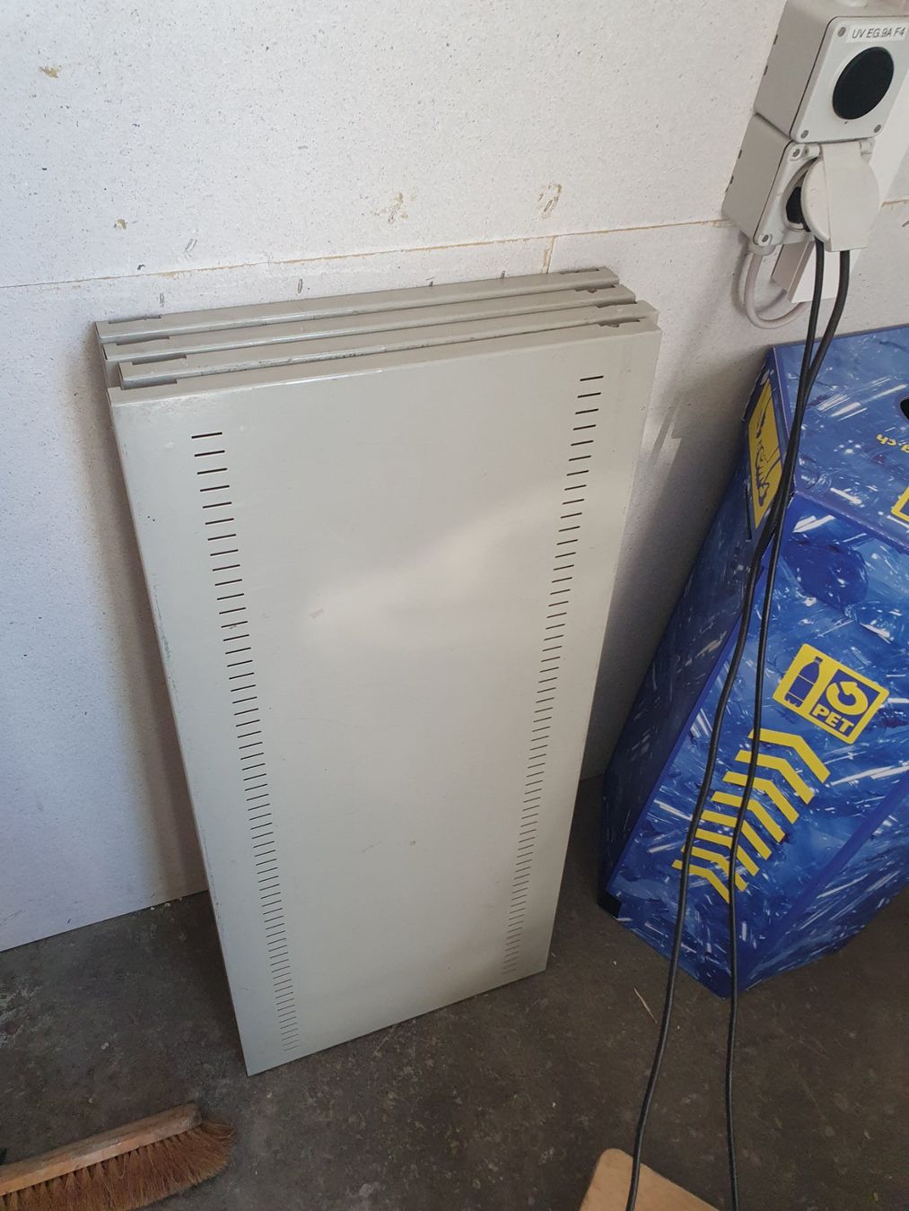 Armadi: Metall Schrank – Usato da Ruswil venduto da Kadettch 3