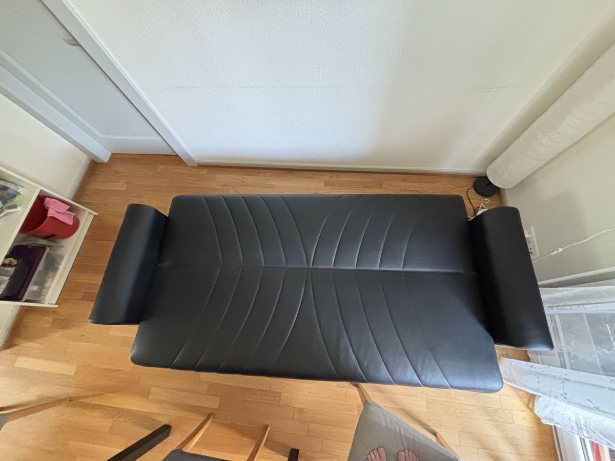 Divani: Canapé lit en cuir noir  – Usato da Neuchâtel venduto da mac_mkg5 5