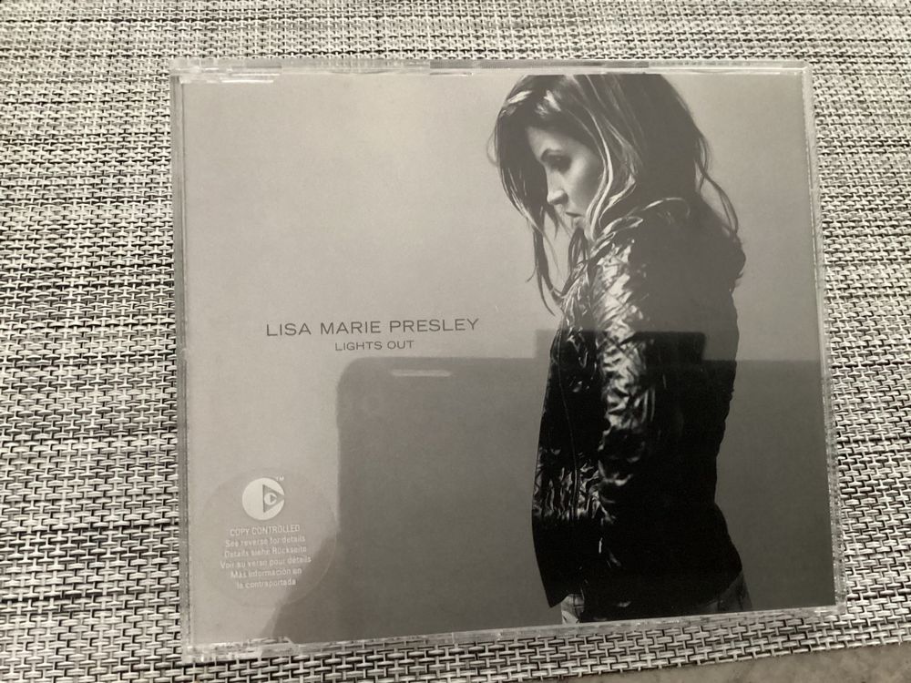 Lisa Marie Presley Lights Out Kaufen auf Ricardo