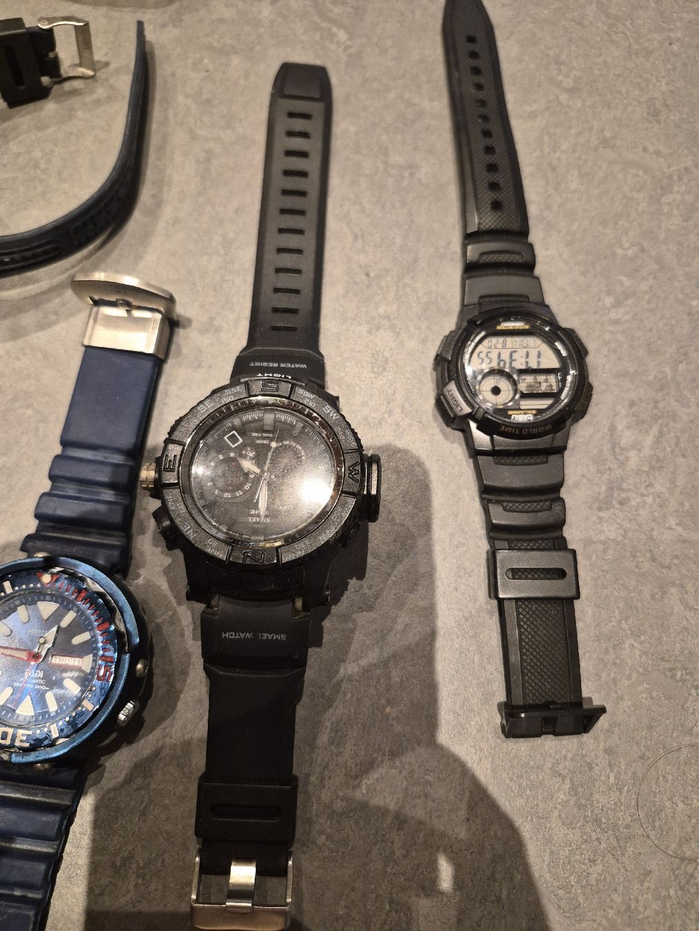 Orologi:  Viele verschidene Uhren – Usato da Oberegg venduto da kev_58s7 4