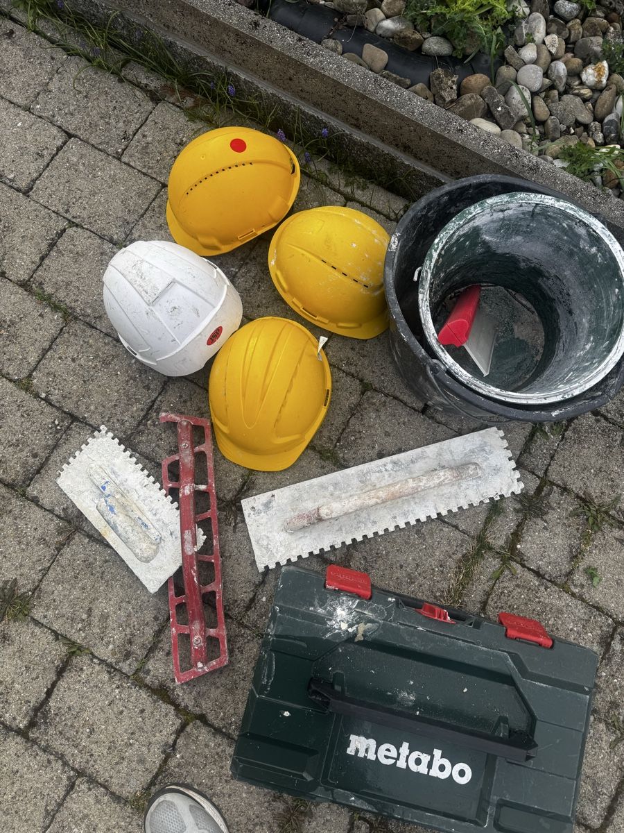 Baukästen: Construction Tools: Helmets, Buckets, Trowels & More! (Used) – Gebraucht aus Seuzach von Wolf936 2