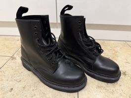 Dr. Martens Schnürstiefelette '1460' in Schwarz
