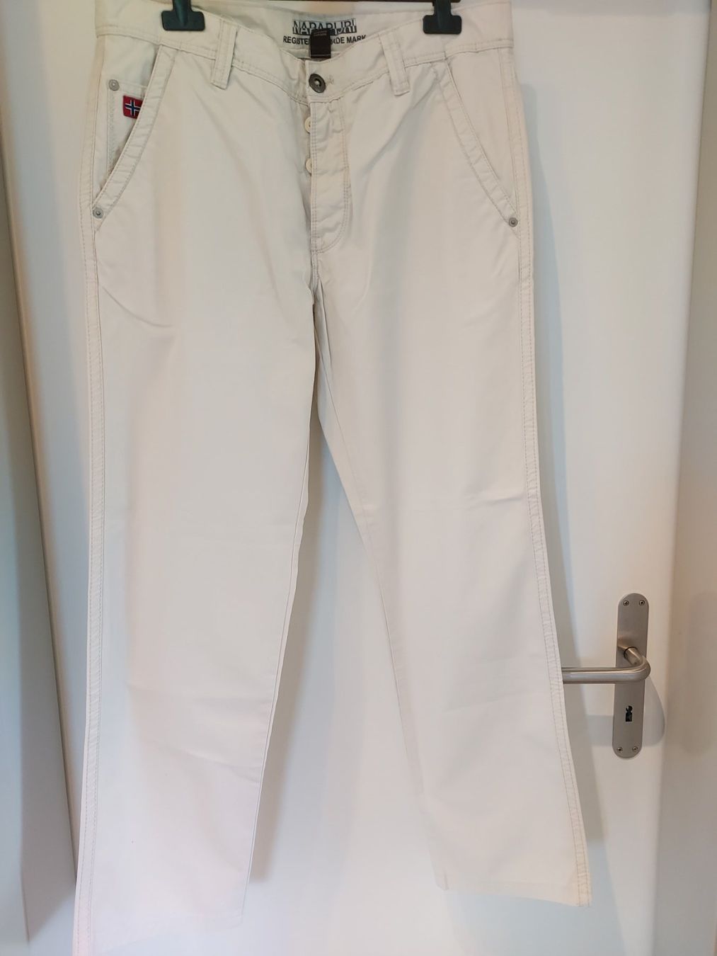 Napapijri Pantaloni: Napapijri pantaloni – Usato da tenero venduto da Mam74