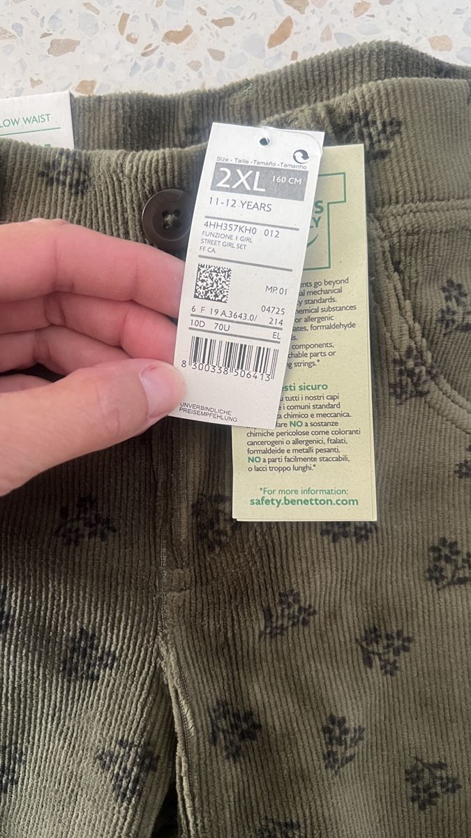 Benetton Pantaloni: Benetton Samthose Gr. 11-12 yrs – Nuovo (secondo la descrizione) da Tagelswangen venduto da Bomu 1