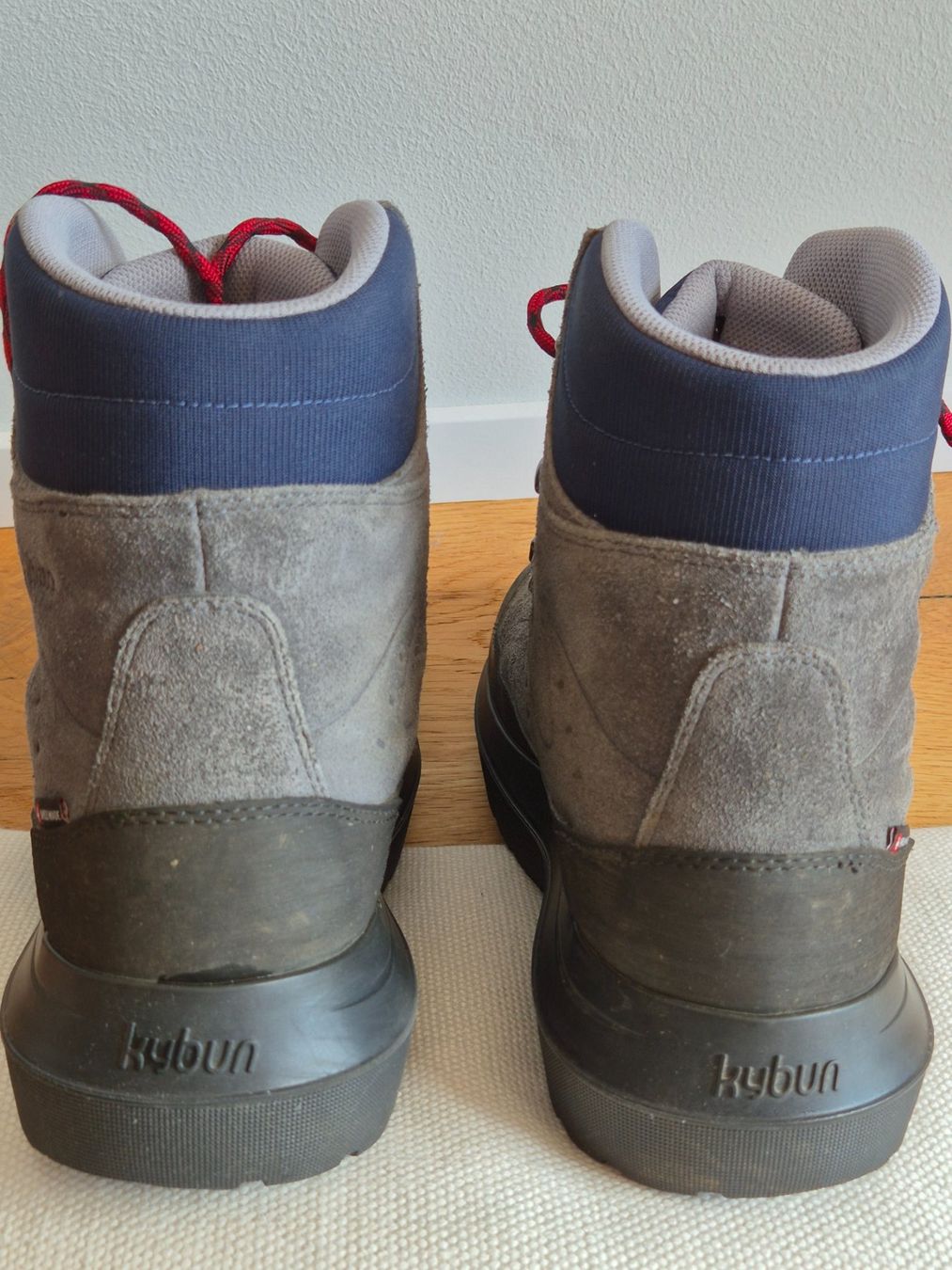Kybun Scarpe da uomo: Bottes Kybun modèle Matterhorn taille 43 2/3 – Usato da Ballaigues venduto da Akevit 2