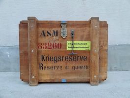 KRIEGSRESERVE Originale Schweizer Armee Kiste Holz Rarität!