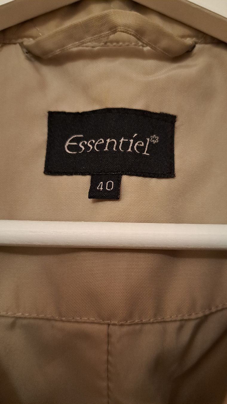C&A Manteaux: Trenchcoat – D'occasion à Winterthur par Ric_Ardo_ 4