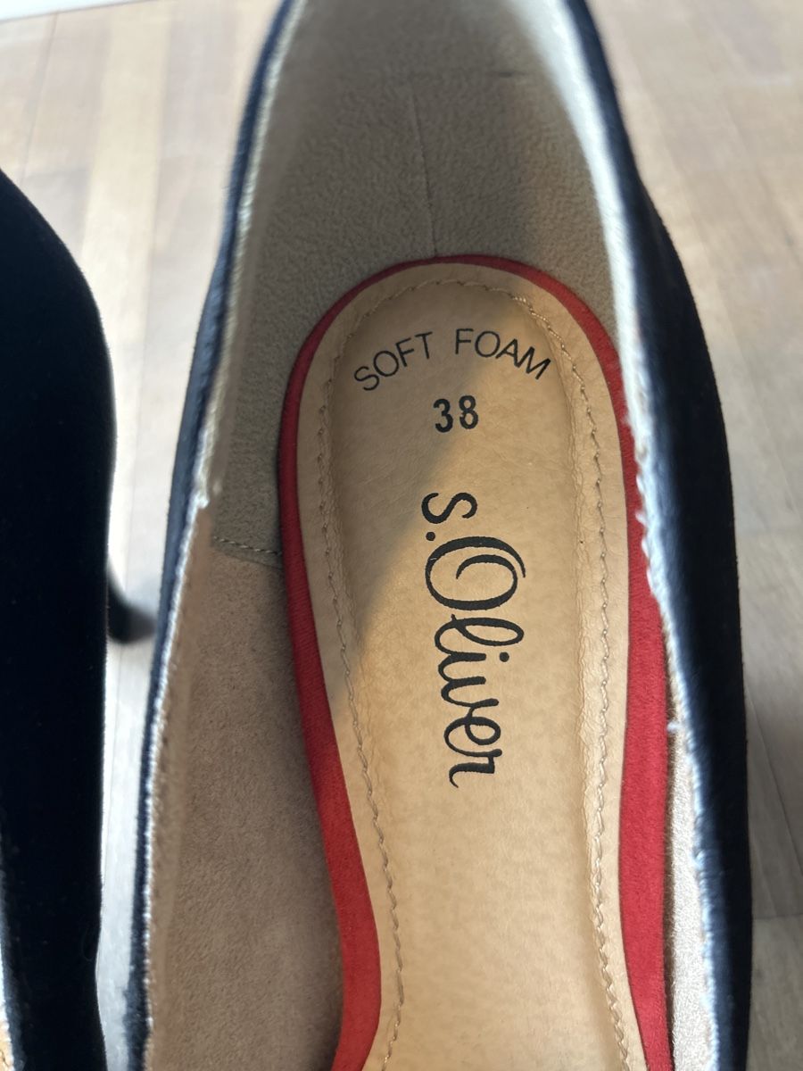 S.Oliver Scarpe da donna: Schwarze S.Oliver Pumps, Grösse 38 – Usato da Langnau im Emmental venduto da Iriss 2