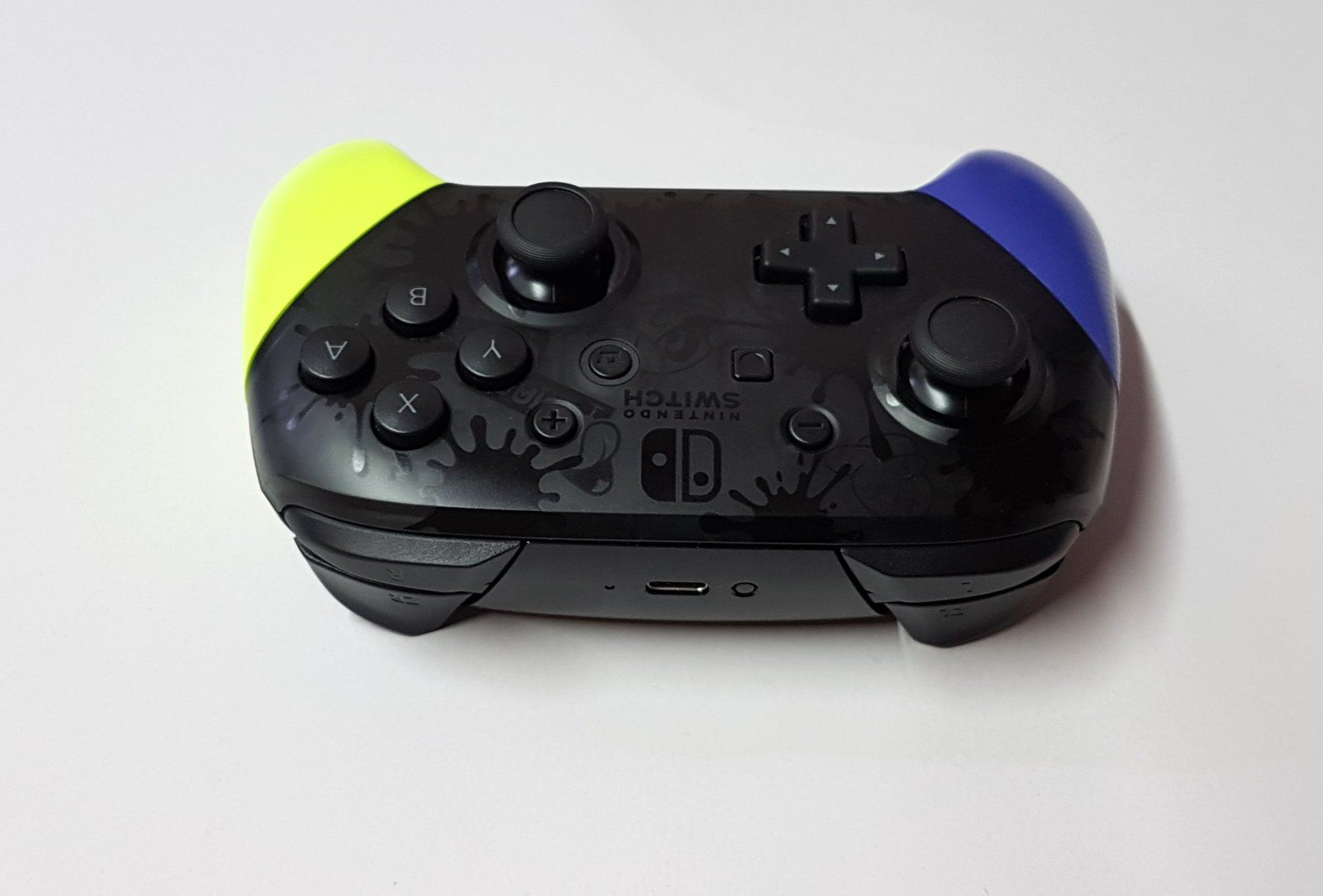 Nintendo Controller: Pro Controller Original Nintendo Switch – Gebraucht aus Schüpfheim von  3