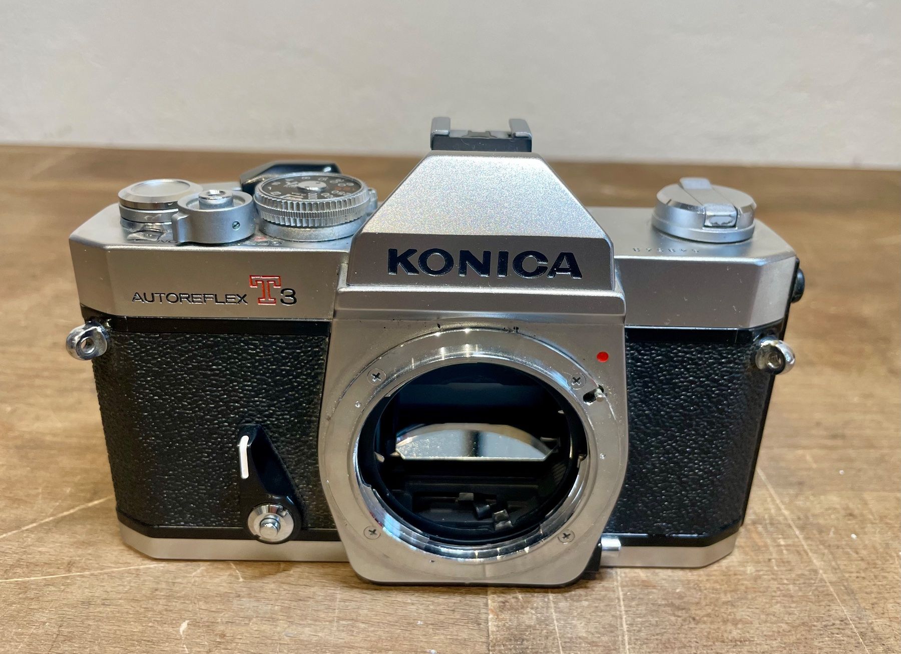 Konica Kamera: Konica Autoreflex T3 mit 3 Objektiven und Lederetui – Gebraucht aus Bern von annalara12 3