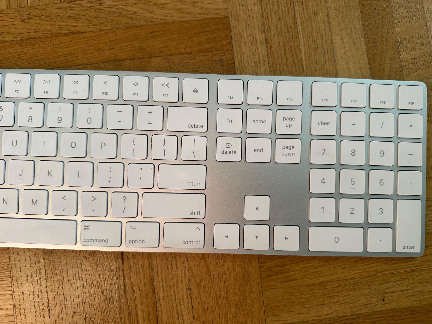 Apple Claviers: Apple Magic Keyboard with Numeric Keypad – D'occasion à Echandens par martinre 2