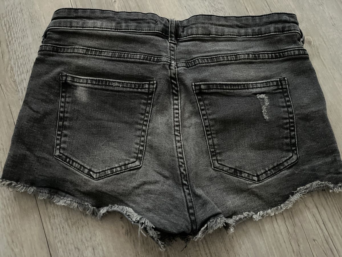 Mango Lotti & Set di vestiti: Jeans Shorts & Stoff Shorts – Usato da Muhen venduto da cor_6fyh 2