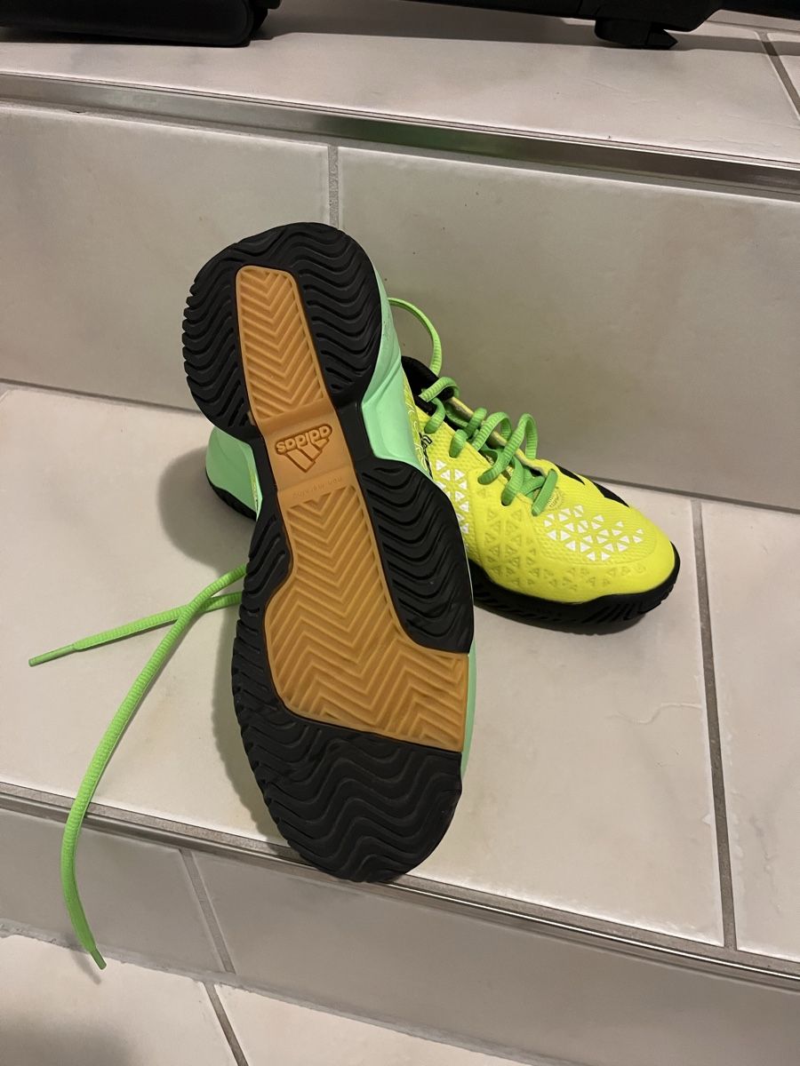 Adidas Scarpe per ragazzi: Neue Adidas Turnschuhe Junge – Nuovo (secondo la descrizione) da Raperswilen venduto da jazz017 1