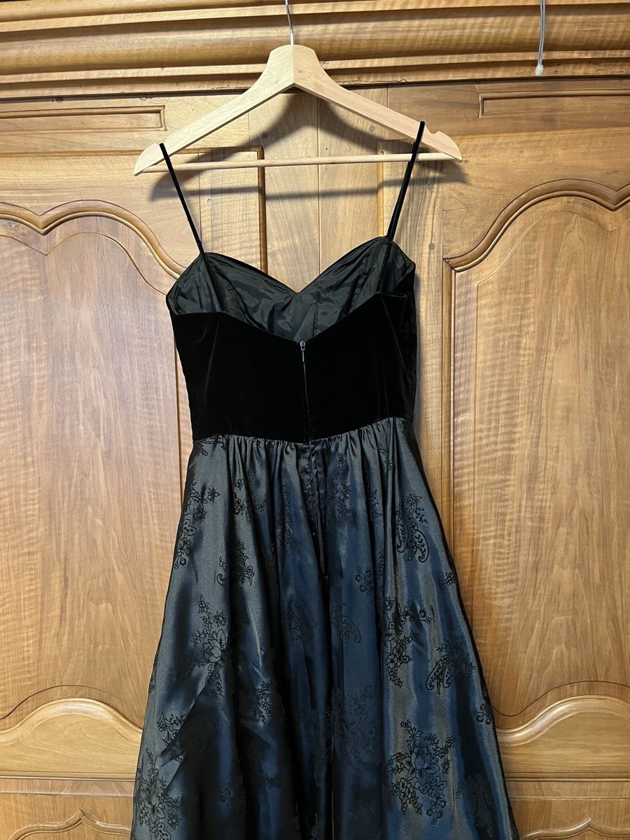 Robes: Vintage Kleid mit Samt schwarz Gr. 36 – D'occasion à Rotkreuz par zisii 4