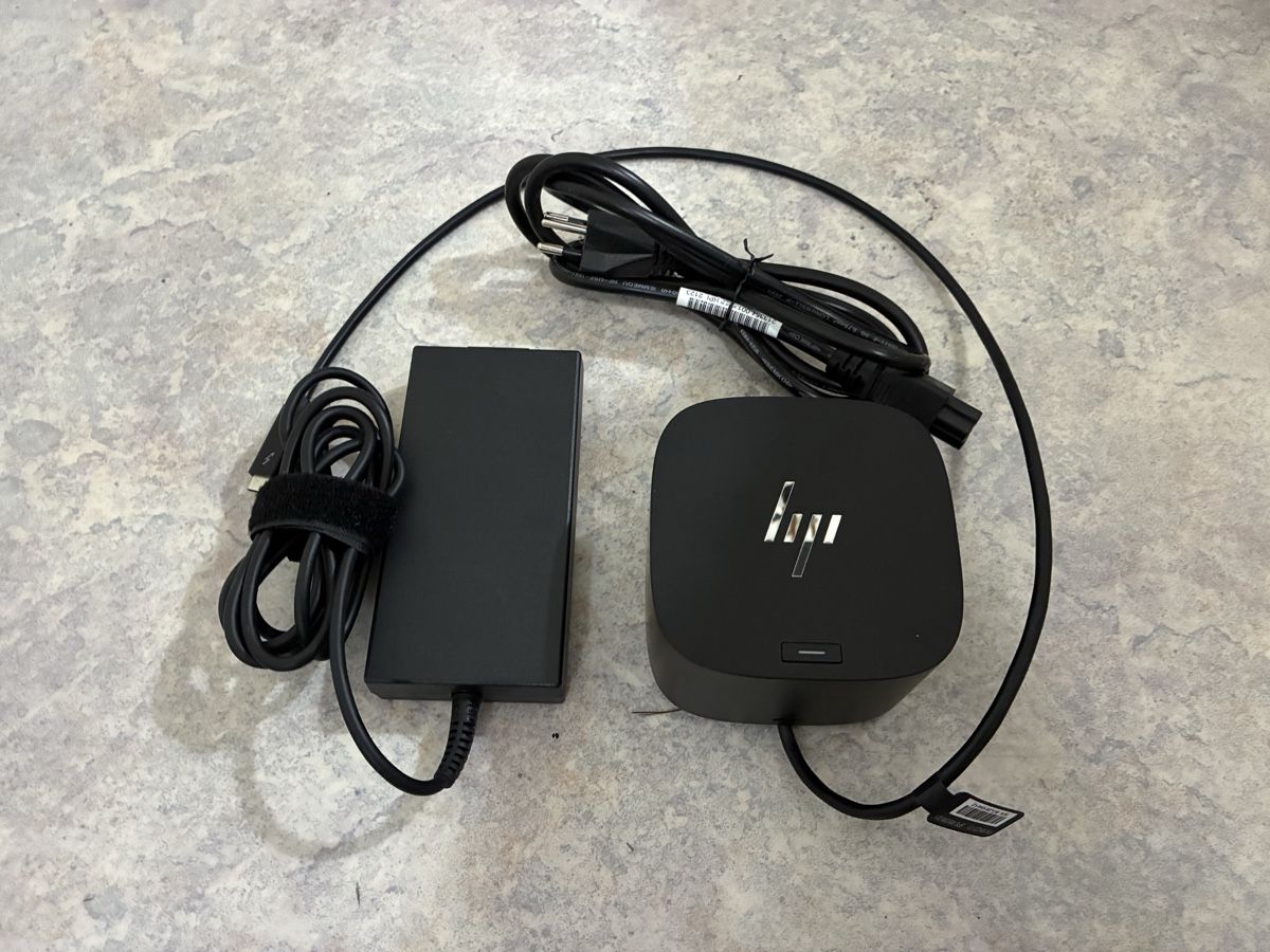 Hewlett Packard Docking station: HP Dockingstation G4 / 120watt – Usato da Ostermundigen venduto da Pady79