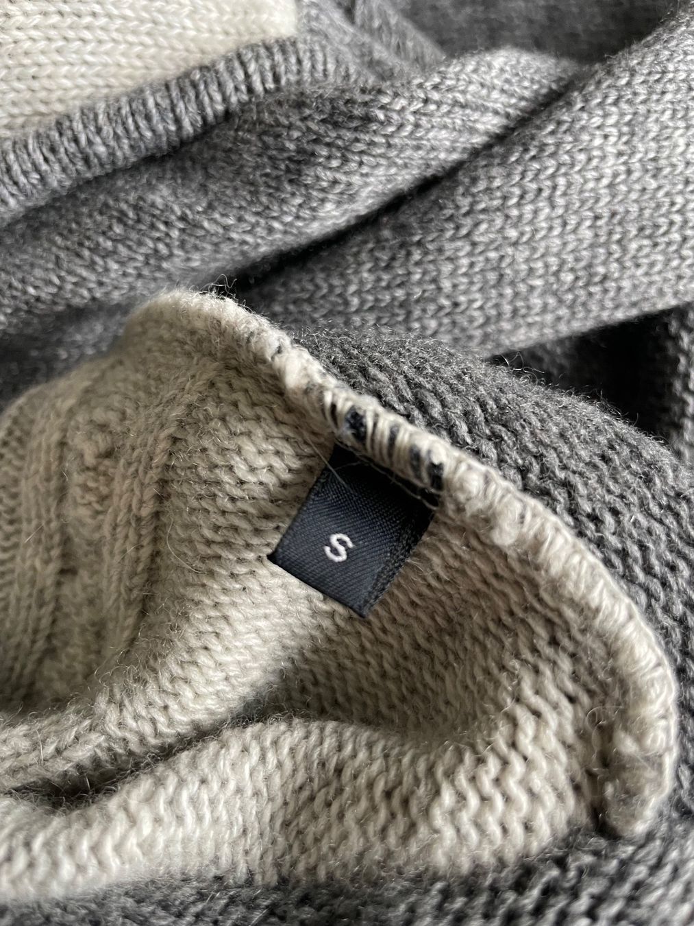 Maglioni & Felpe: Kapuzenpullover TRUSSARDI – Usato da Richterswil venduto da IrynaL 4