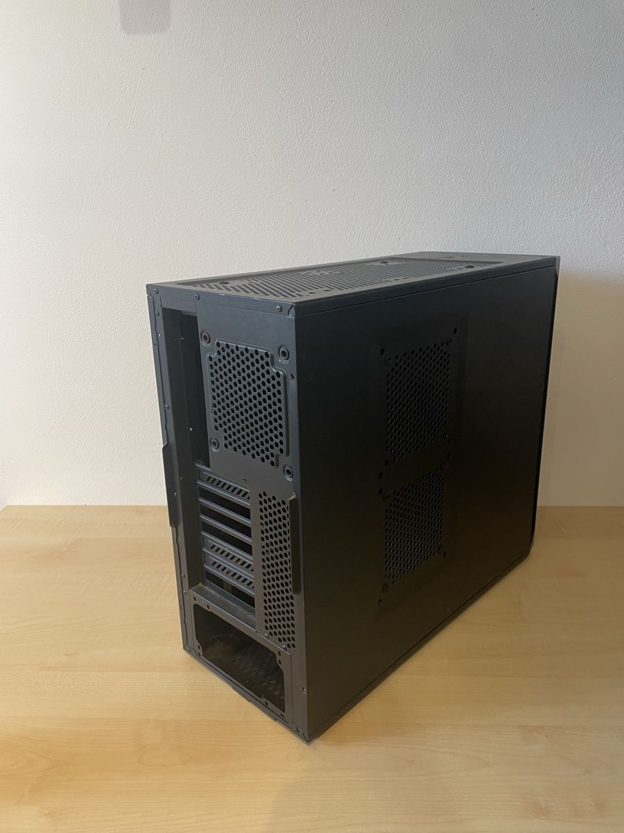 Boîtiers: Pc Case – D'occasion à Stadel par Frozen_Fire 2