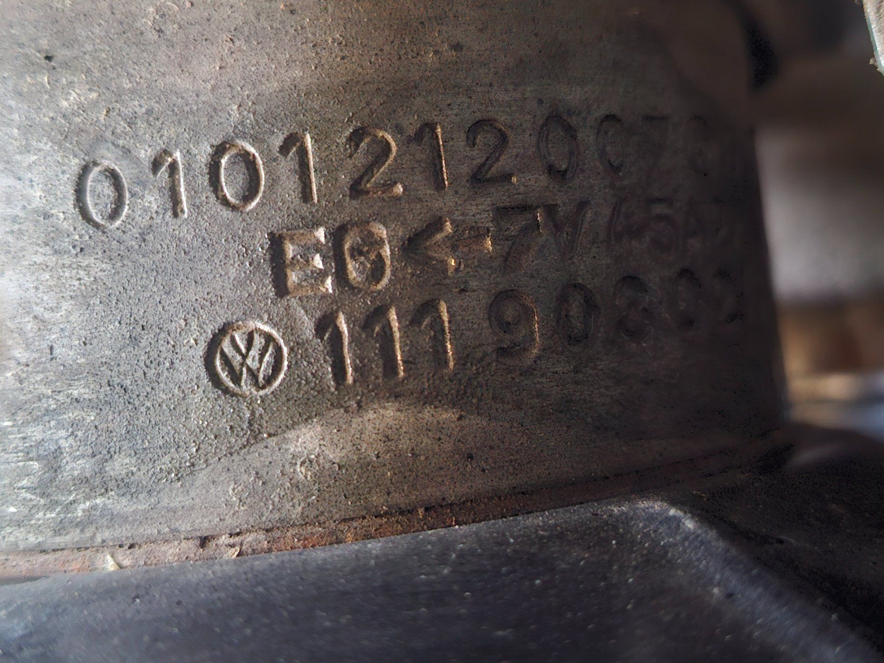 VW Alle Autoersatzteile: VW Käfer Motor – Gebraucht aus Schüpfheim von Ireib0 3