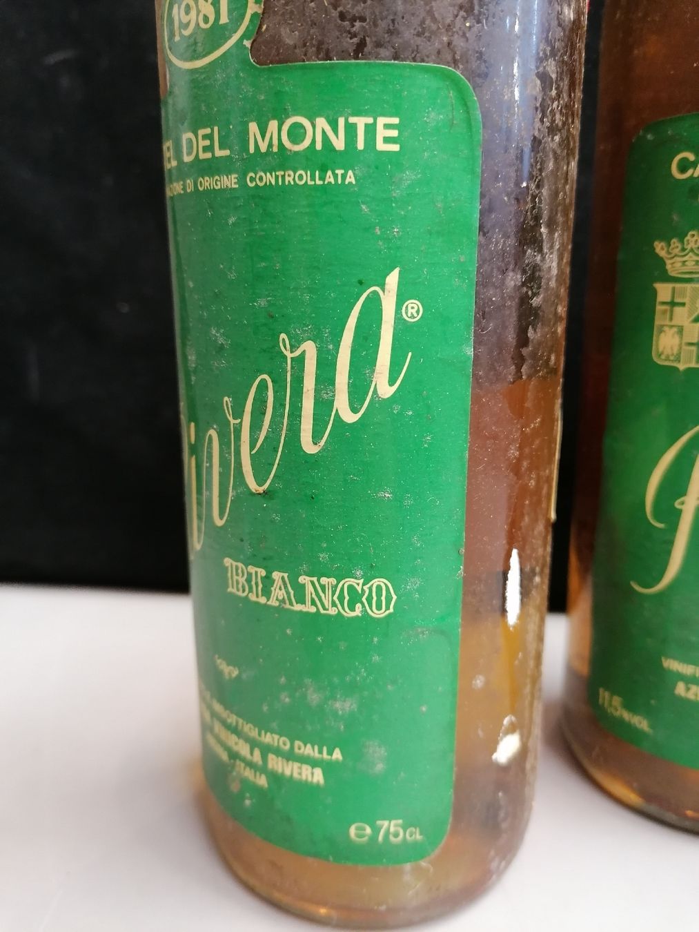 Vino: 3 BOUTEILLES CASTEL DEL MONTE 1981 RIVERA – Nuovo (secondo la descrizione) da Genève venduto da Leboucheoreilles 5