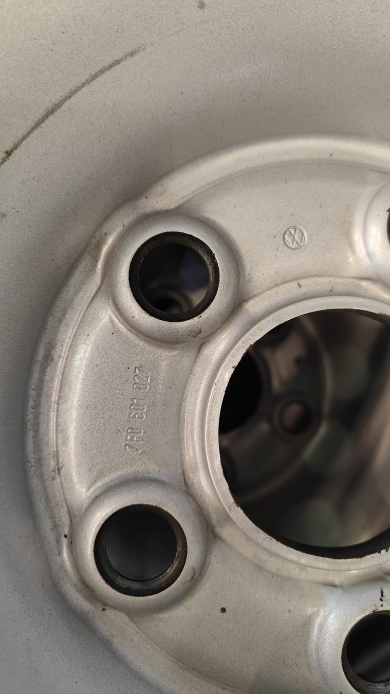 Volkswagen Pneumatici & Ruote complete: VW Transporter T6/T6.1 Winterräder – Usato da Lyssach venduto da garagegautschi06 5
