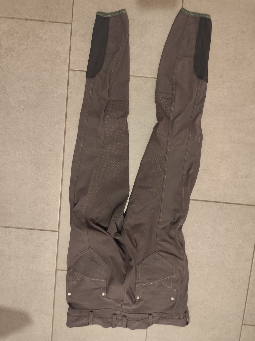 Pikeur Pantaloni: Pikeur Reithose ab 1.- – Usato da Kerzers venduto da sb_12 5