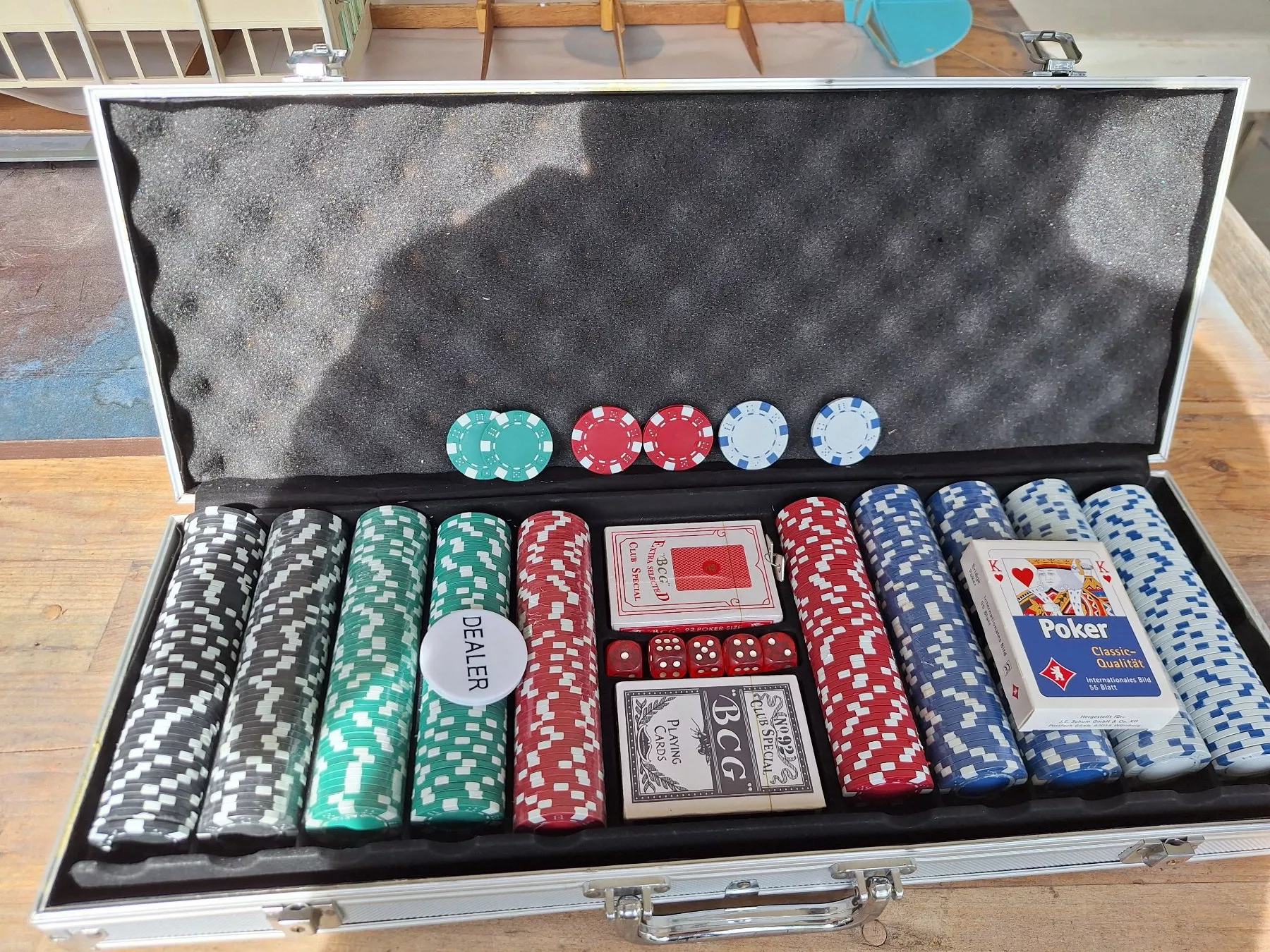 Giochi: Pokerkoffer mit 500 Chips – Usato da Zürich venduto da Turbospoon