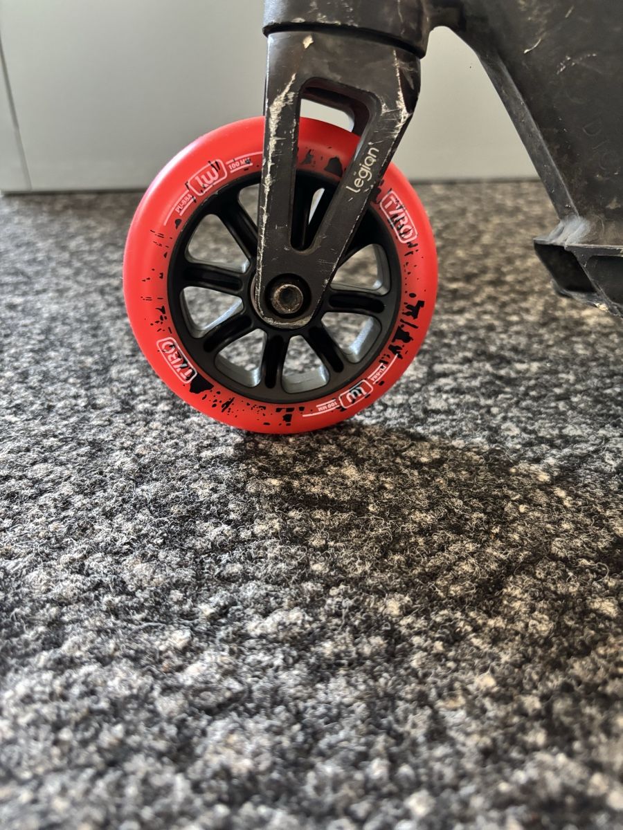 Kickboard: Trottinette ETHIC – Gebraucht aus St-Imier von ic.27 2