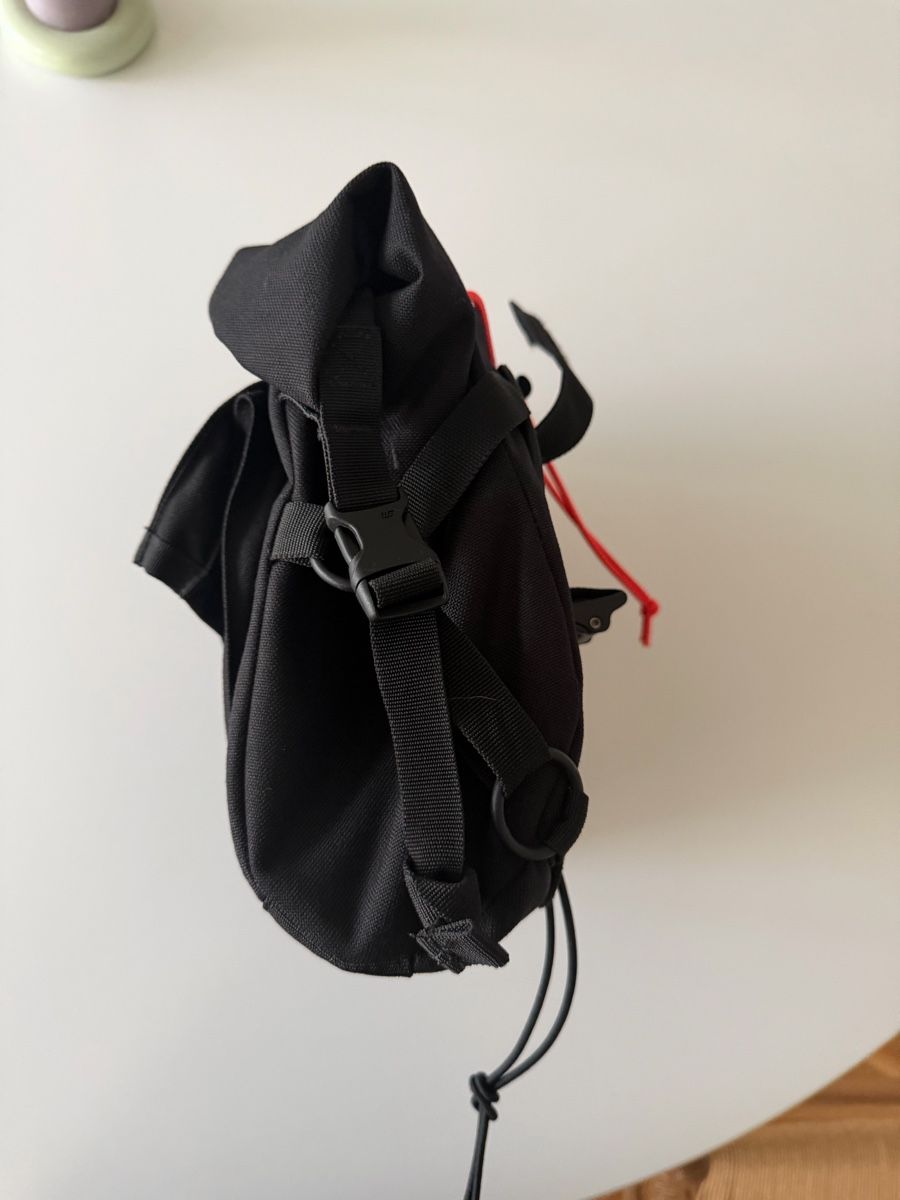 Borse: Restrap Lenkertasche Bar Pack für Bikepacking oder Touring – Usato da Männedorf venduto da Carlito 3