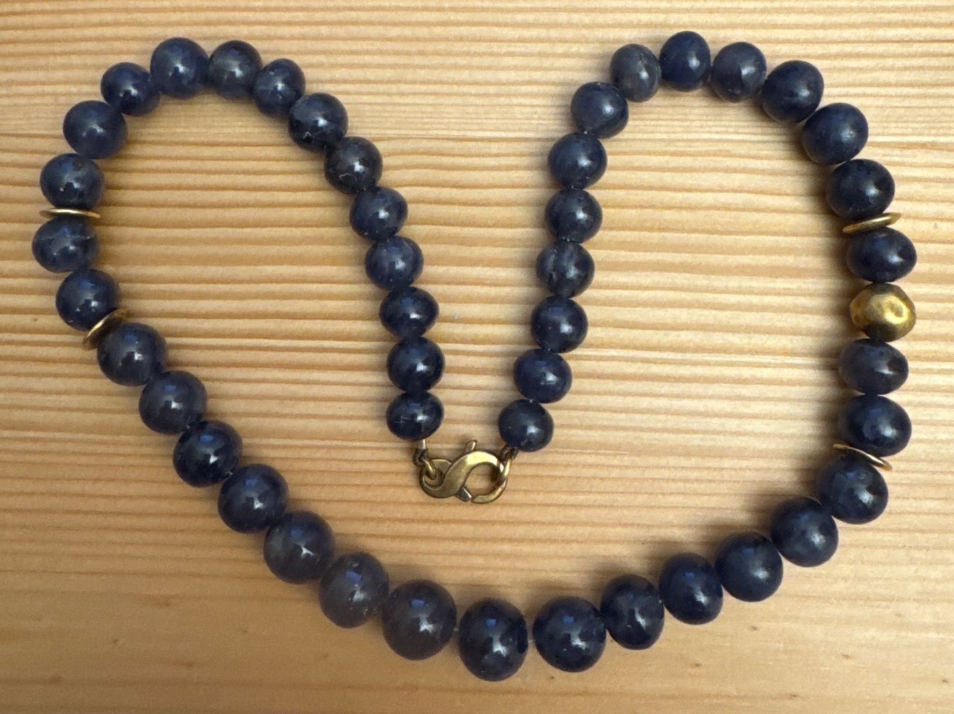 Catenine: Wunderschöne, seltene Iolith-Kette (45 cm) – Nuovo (secondo la descrizione) da Zürich venduto da Tarafo5