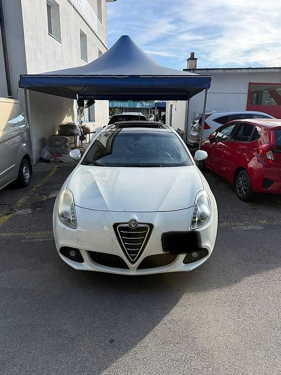 Alfa Romeo Automobili: Alpha Roméo – Usato da Genève venduto da tal_7d5k 1