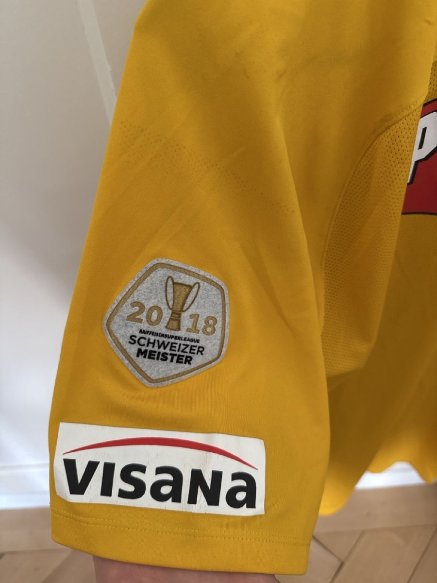 Young Boys Maillots de corps & Pantalons: YB Trikot Saison 18/19 XL – D'occasion à Bern par Tottigoal1 3