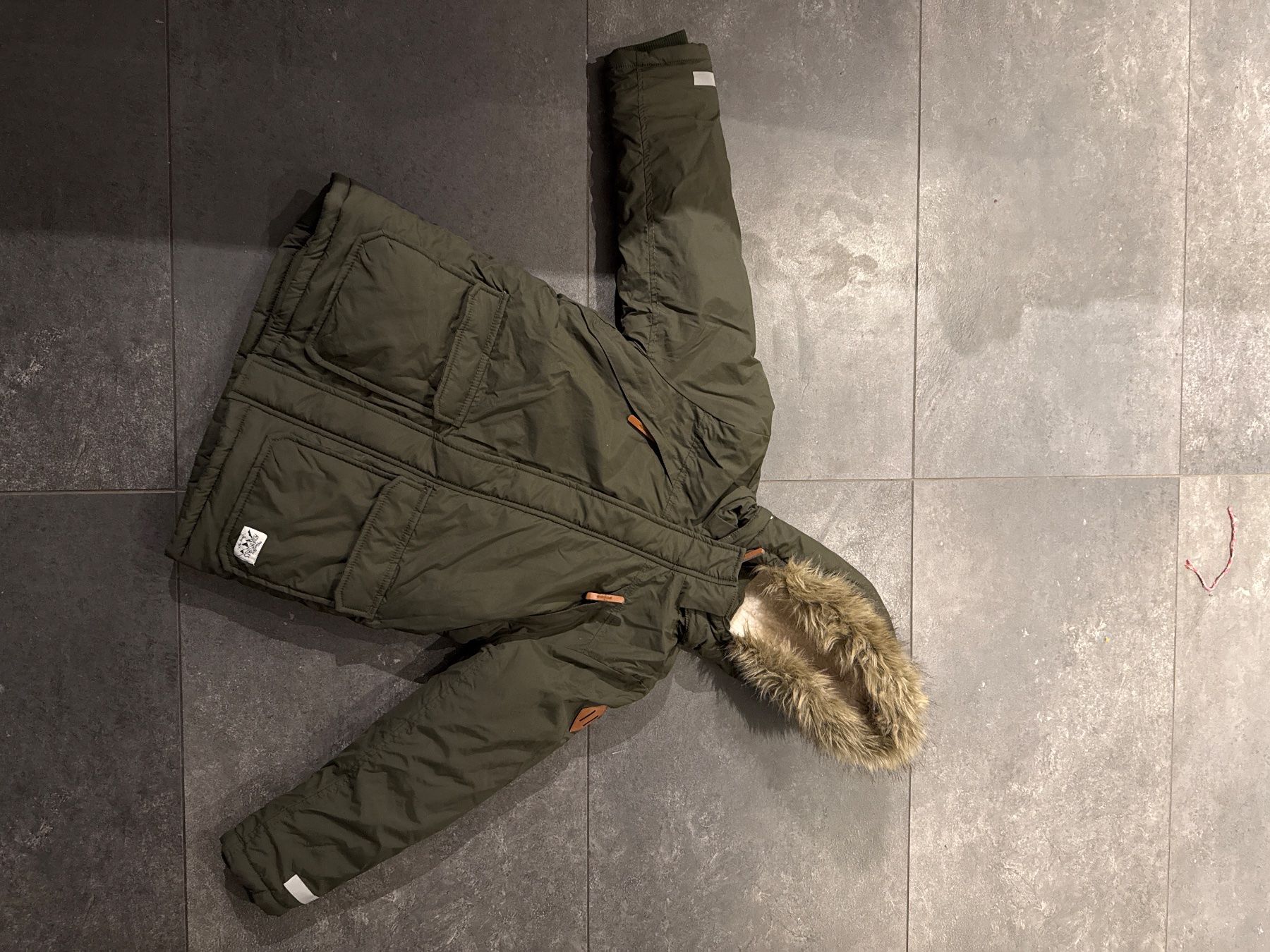 H&M Giacche & Cappotti: Winterjacke Gr. 134 NEU – Nuovo e nell'imballaggio originale da Worblaufen venduto da Savanne05