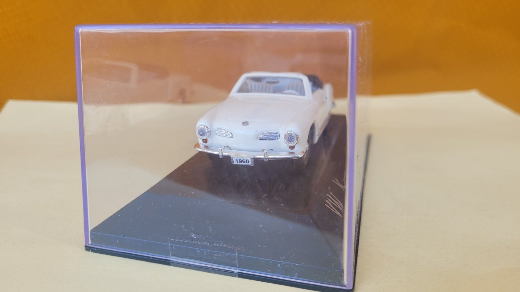 Volkswagen Modellini d'auto: VW Karmann Ghia 1200 cabriolet, 1:43 – Usato da Domdidier venduto da Bimbo57 2