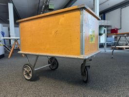 Schweizer Post Postwagen  mit 3 oder 4 Rad. Lieferung gratis