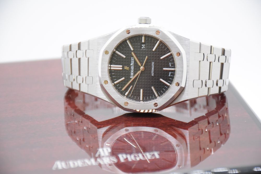 audemars-piguet-royal-oak-ref-15400st-ap-service-in-2022-kaufen-auf