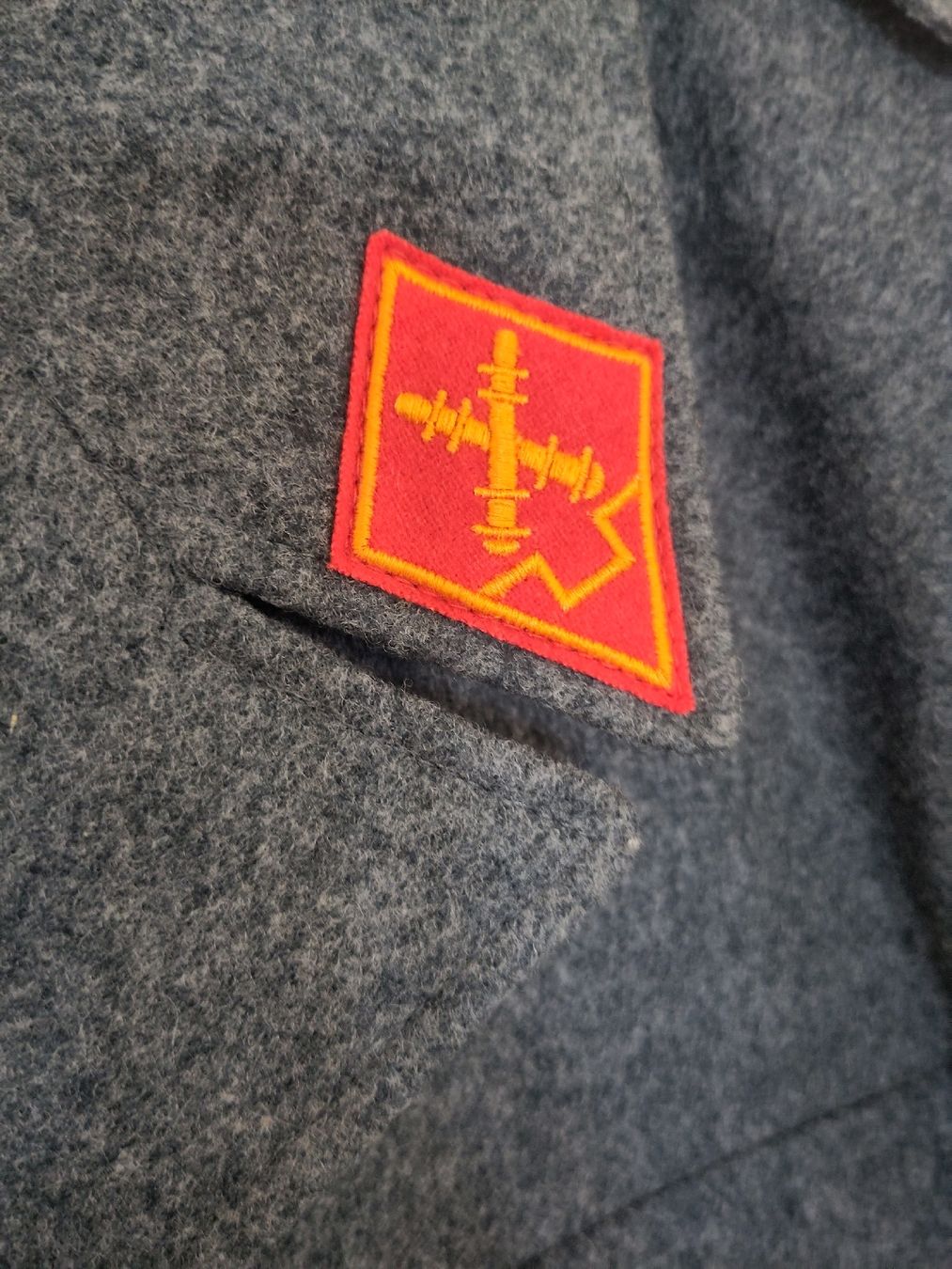 Schweizer Armee Uniformi: Schweizer Militärjacke  – Usato da Pratteln venduto da Cartonsducoeur_bl 1