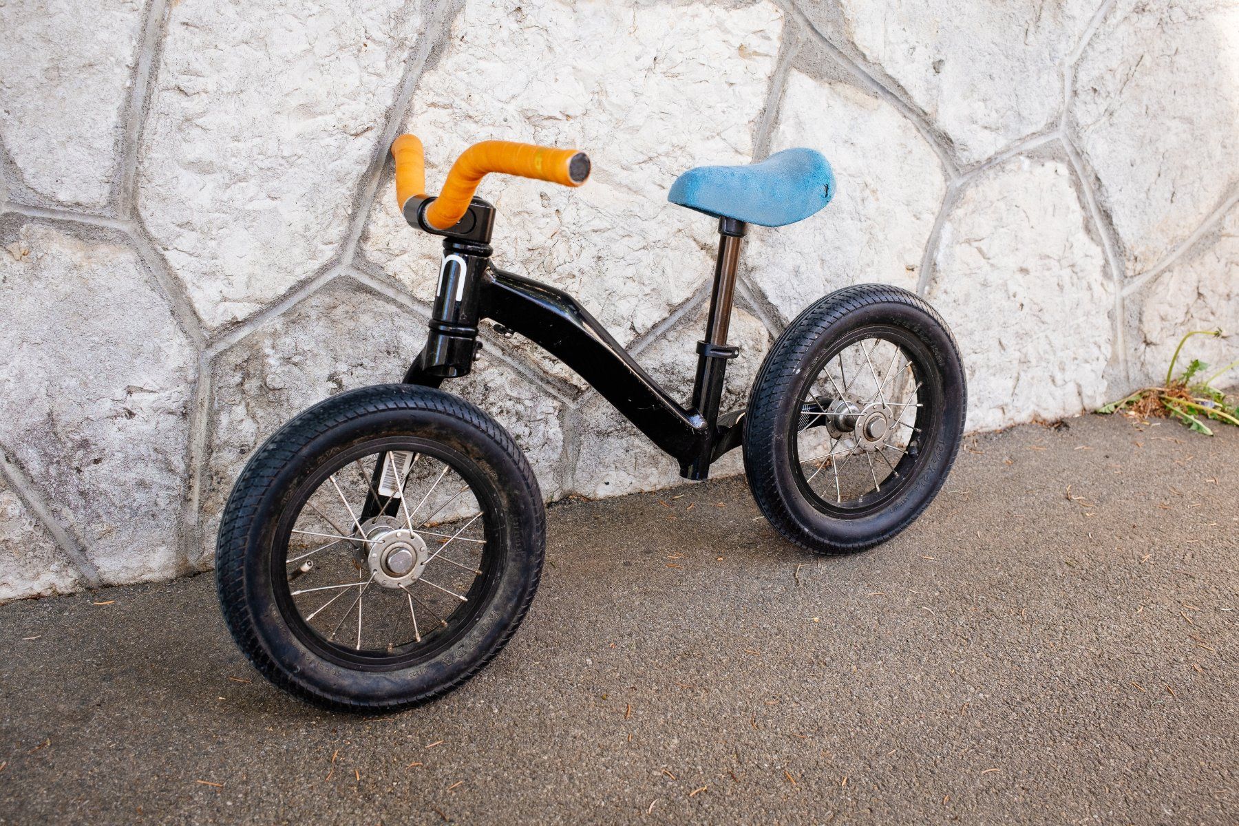 Moustache Veicoli per bambini: SPRING SALE: Moustache Laufrad – Usato da Zürich venduto da pinkmilkyway