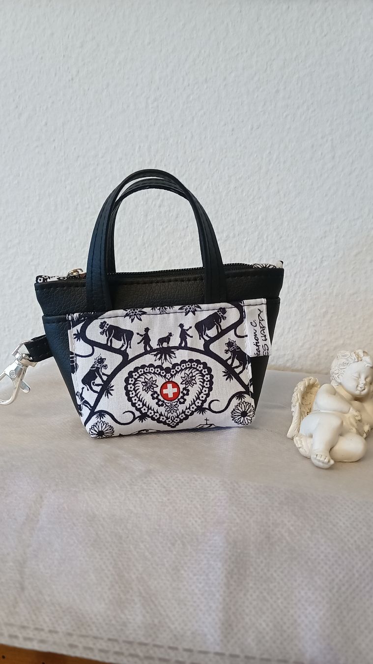 Borse da donna: Taschen Täschli  – Nuovo e nell'imballaggio originale da Bettwiesen venduto da essentielle 1