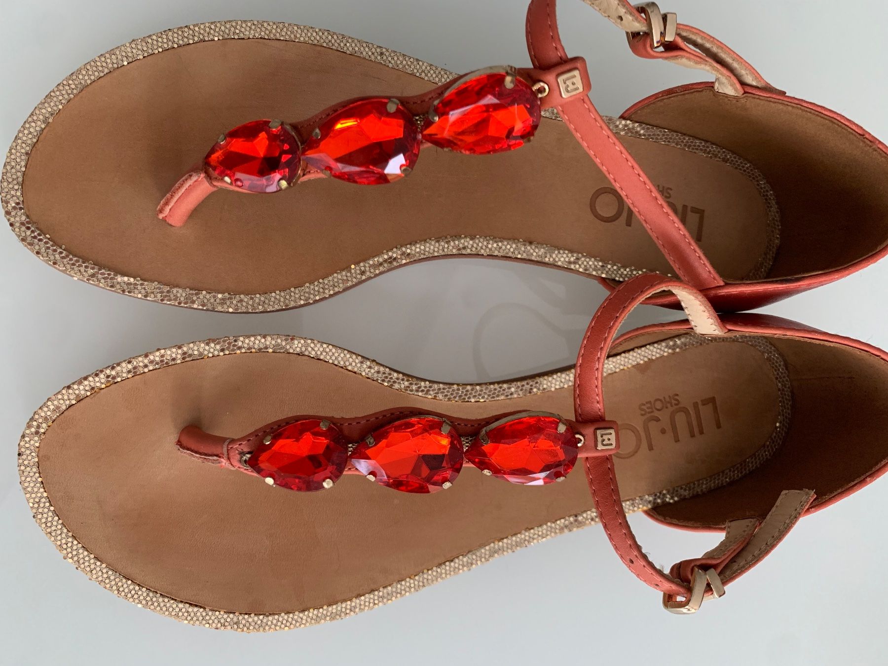 Liu Jo Scarpe da donna: Sandalen NP 219 fr. – Nuovo (secondo la descrizione) da Füllinsdorf venduto da Bambu2007