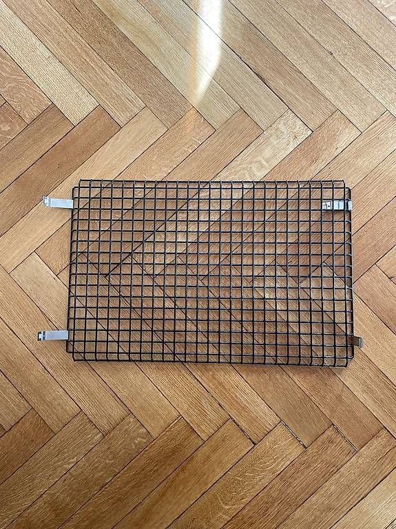 Griglie e Inferriate: Grilles range-câbles pour table USM – Usato da Genève venduto da Bruno1985 2