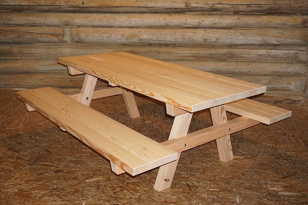 Set di tavolo e panche: Tischgarnitur Dartet aus Lärche – Nuovo e nell'imballaggio originale da Lohn GR venduto da Nilo87