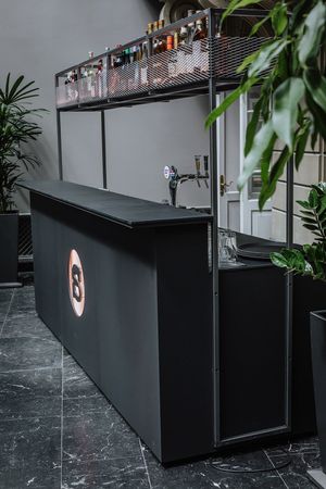 Edle, Mobile Bar-Theke mit Kühlschubladen