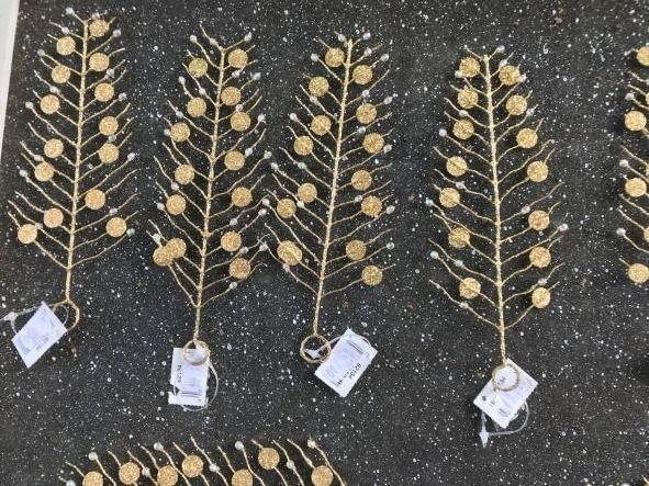 Tutte le decorazioni: LOT GOLDFARBIGE ZWEIGE – Nuovo (secondo la descrizione) da Ostermundigen venduto da Wyatt-Earp 4