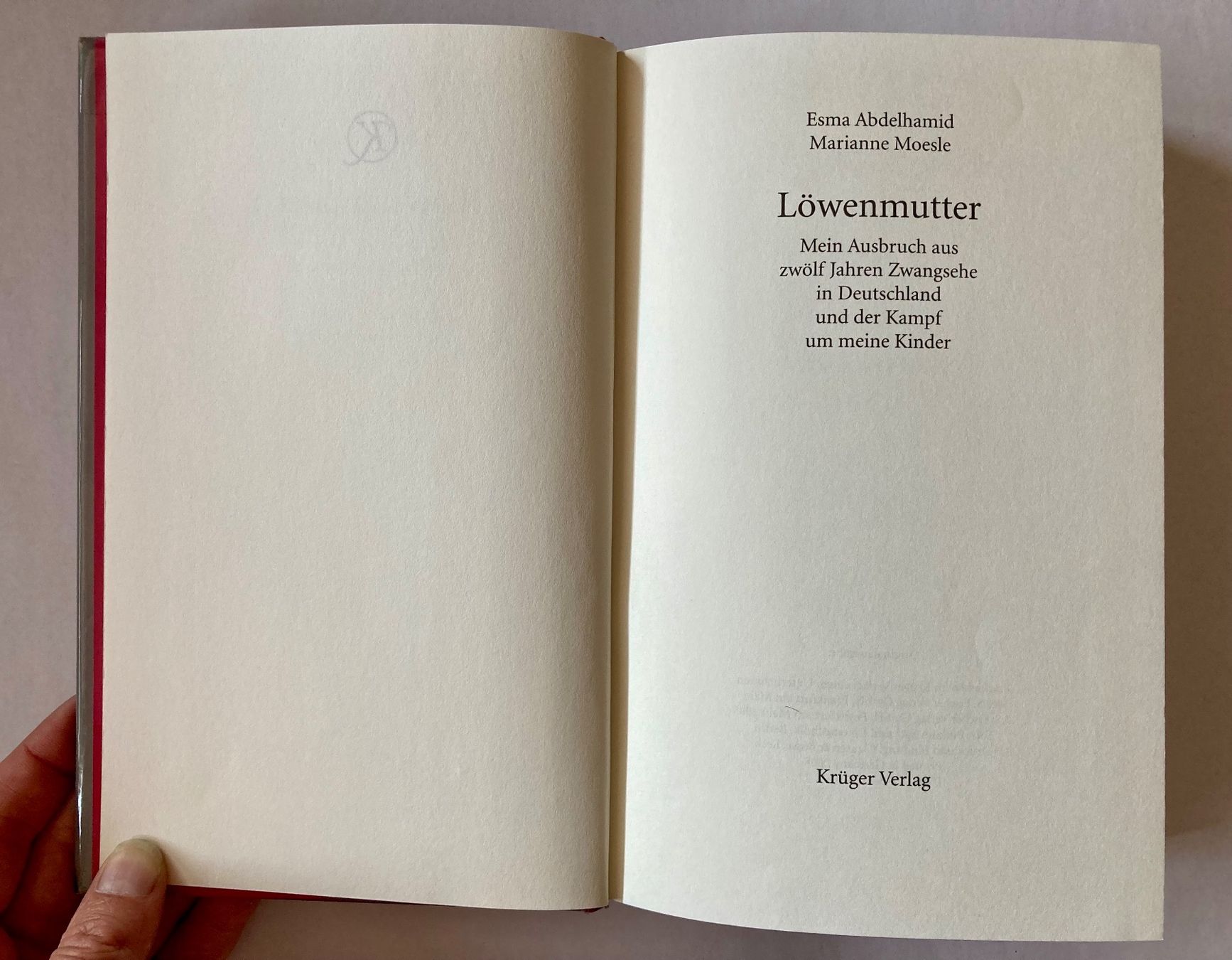 Libri: Biografie: Löwenmutter - Esma Abdelhamid – Usato da Bubendorf venduto da Alpenheidi 3